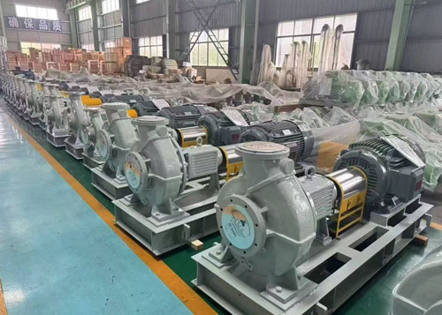 Principales différences entre les pompes à entraînement magnétique, les pompes centrifuges, les pompes de process et les pompes à flux axial